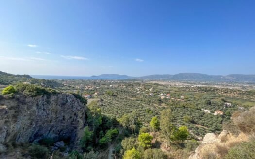 Traditional style villa with pool and sea views