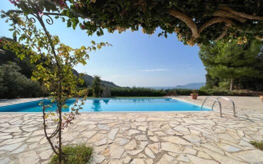Traditional style villa with pool and sea views