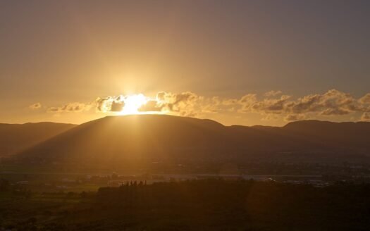Traditional style villa with pool and sea views