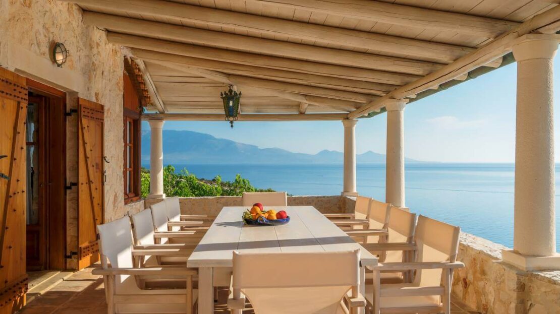 Absolutely stunning villa directly above the Blue Caves with private beach access