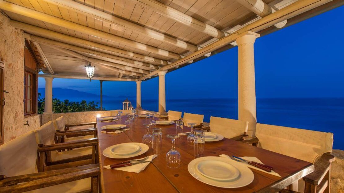 Absolutely stunning villa directly above the Blue Caves with private beach access