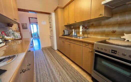 3 Bedroom property with beautiful grounds