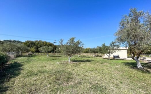 Unique 2-bedroom property in lovely residential area close to the sea