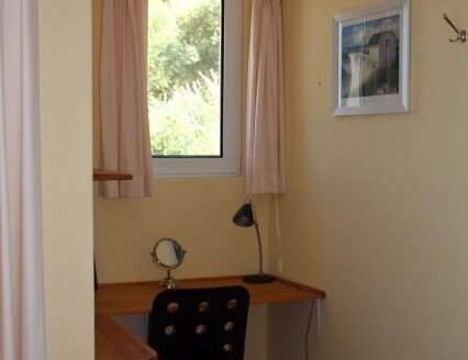 Three-Bedroom villa with guesthouse and sea views