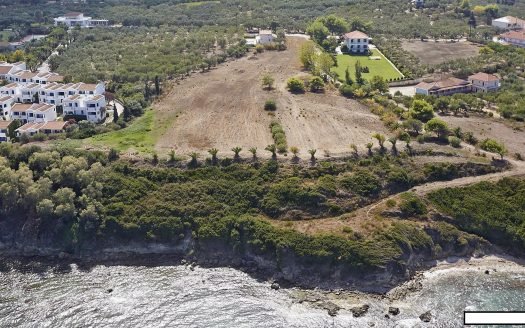 Coastal land for sale in Tragaki