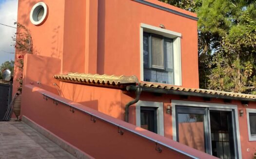 Characterful seafront property – True Ionian bliss