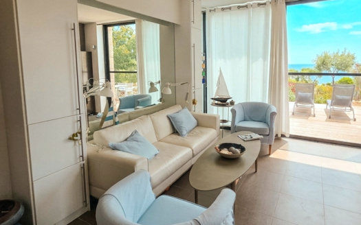 Modern 3-Bedroom Residence with Private Sea Access near Makri Gialos