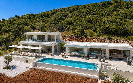 Ultra-Luxury Sea View Villa with Infinity Pool & Outdoor Bar – Agios Nikolaos