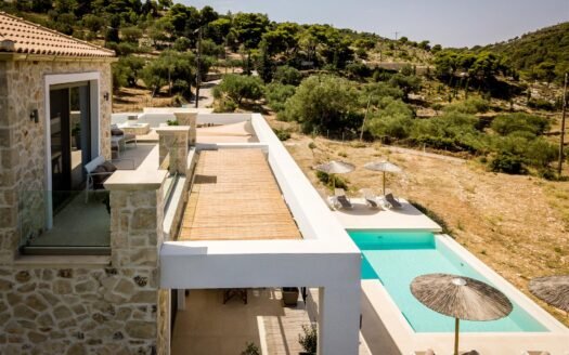 Luxury Sea View Villa with Infinity Pool in Keri