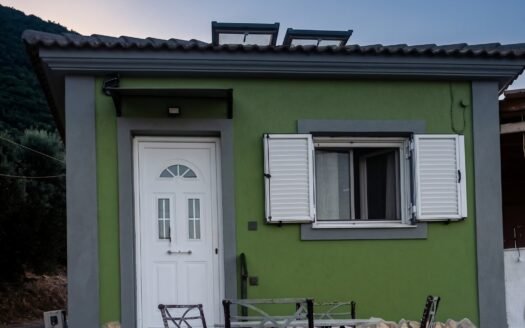 Charming 3-Bedroom Home with Panoramic Sea Views in Katastari