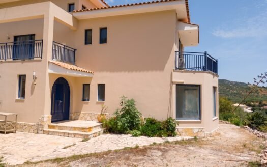 Sea View Villa with Pool and Excellent Investment Potential – Keri Lake
