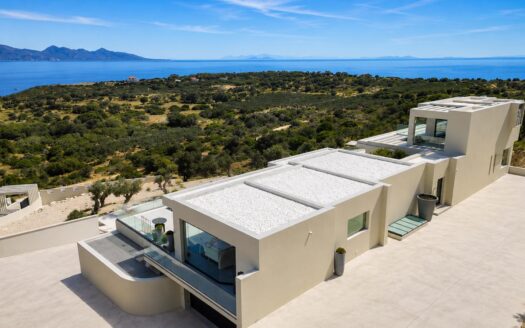 Ultra-Luxury Sea View Villa with Infinity Pool & Outdoor Bar – Agios Nikolaos