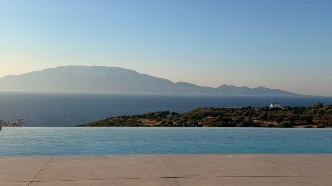 Ultra-Luxury Sea View Villa with Infinity Pool & Outdoor Bar – Agios Nikolaos