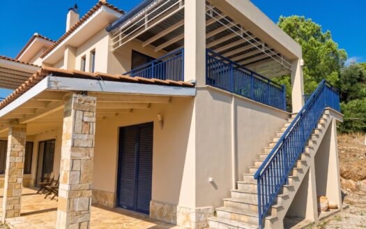 Sea View Villa with Pool and Excellent Investment Potential – Keri Lake